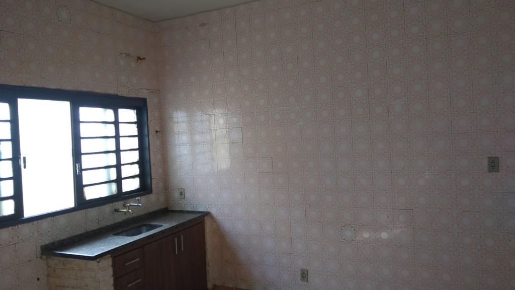 Casa à venda com 5 quartos, 171m² - Foto 7