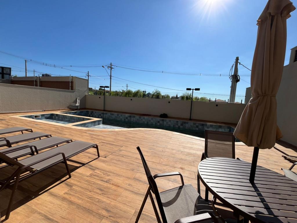 Apartamento à venda com 2 quartos, 65m² - Foto 14