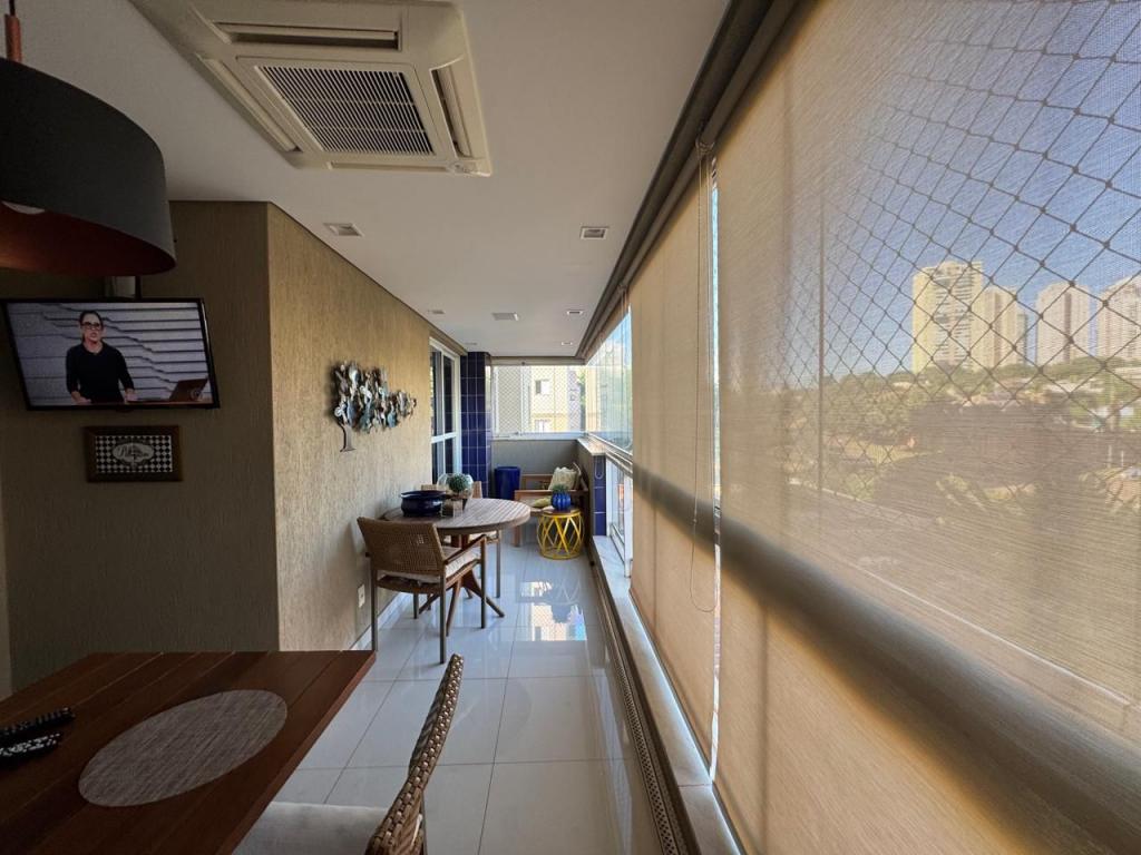 Apartamento à venda com 3 quartos, 202m² - Foto 7