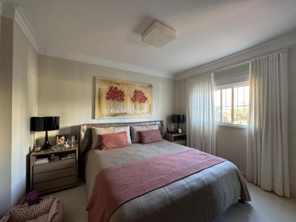 Apartamento à venda com 3 quartos, 202m² - Foto 18