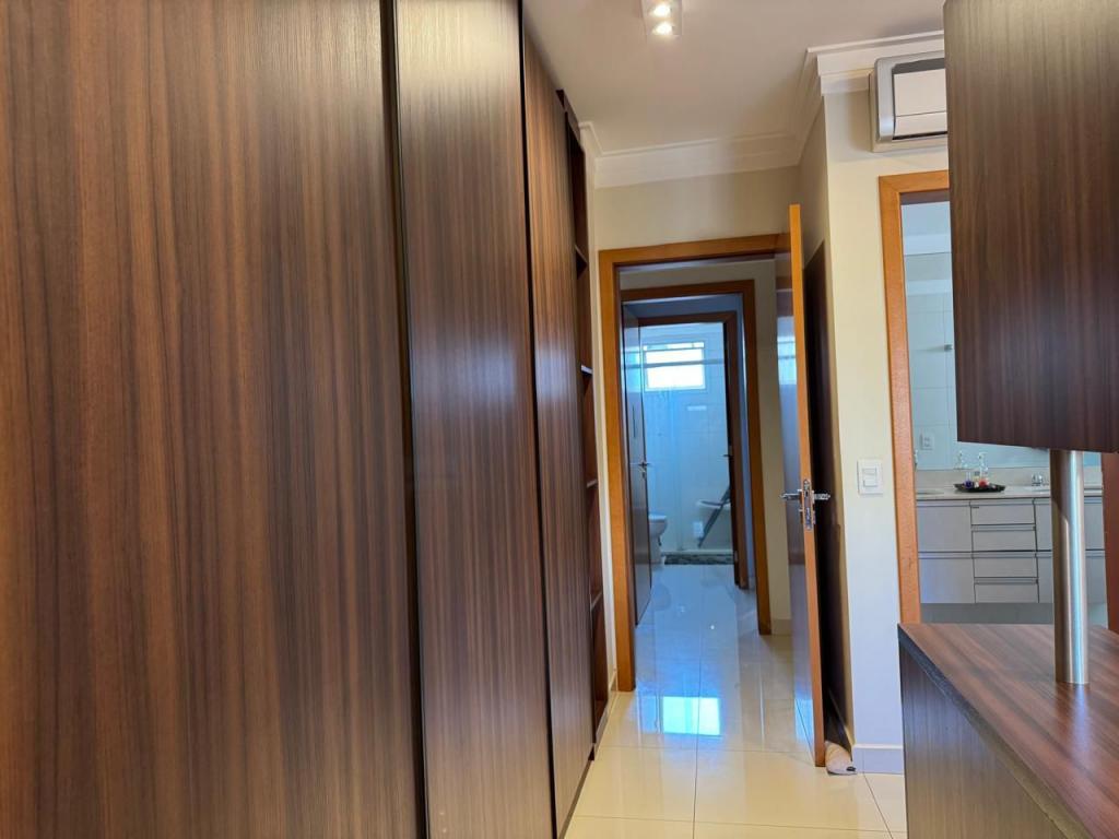 Apartamento à venda com 3 quartos, 202m² - Foto 21