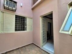 Casa à venda com 3 quartos, 153m² - Foto 2
