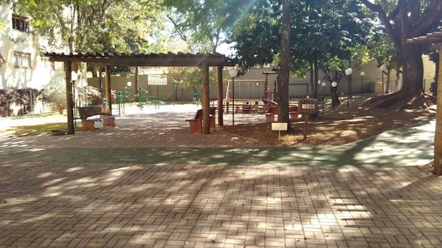 Apartamento à venda com 3 quartos, 76m² - Foto 12