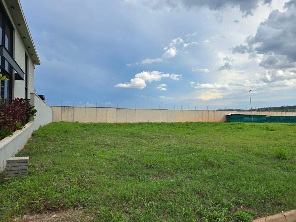 Terreno à venda, 318m² - Foto 1