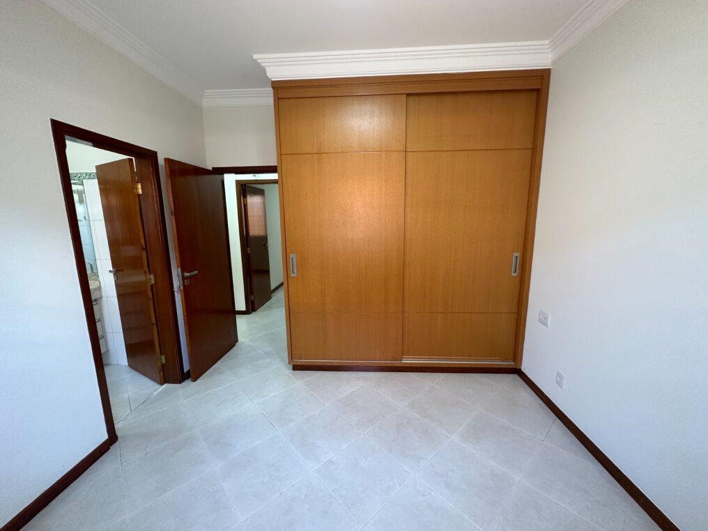 Casa à venda com 5 quartos, 324m² - Foto 30