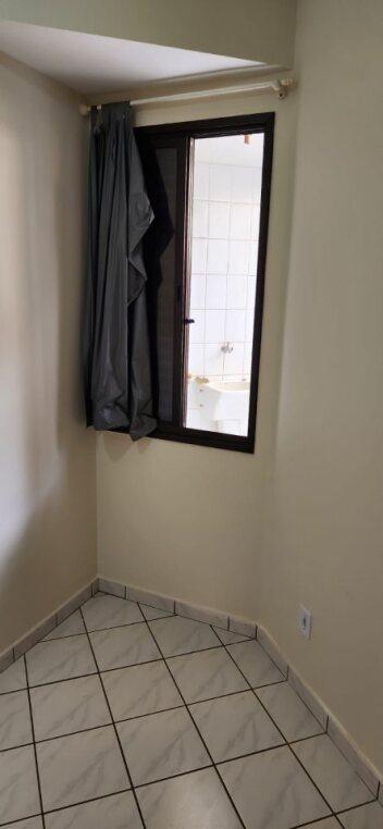 Apartamento à venda com 3 quartos, 93m² - Foto 9