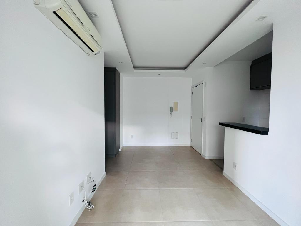 Apartamento à venda com 1 quarto, 58m² - Foto 15