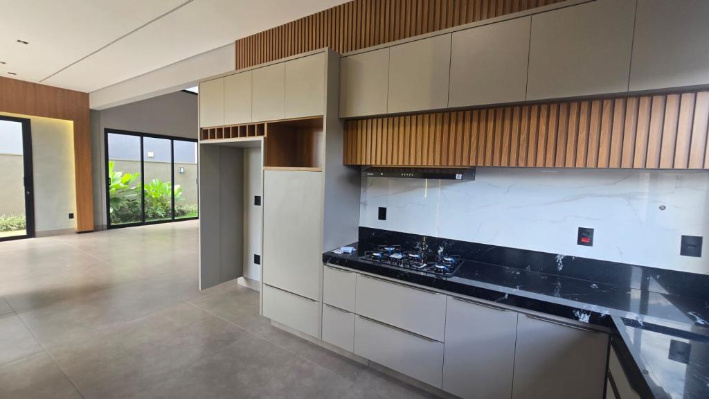 Casa de Condomínio à venda com 3 quartos, 253m² - Foto 3