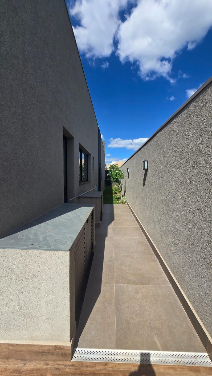 Casa de Condomínio à venda com 3 quartos, 253m² - Foto 24