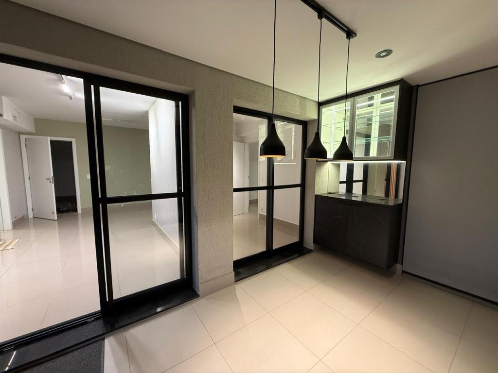 Apartamento à venda com 3 quartos, 96m² - Foto 2