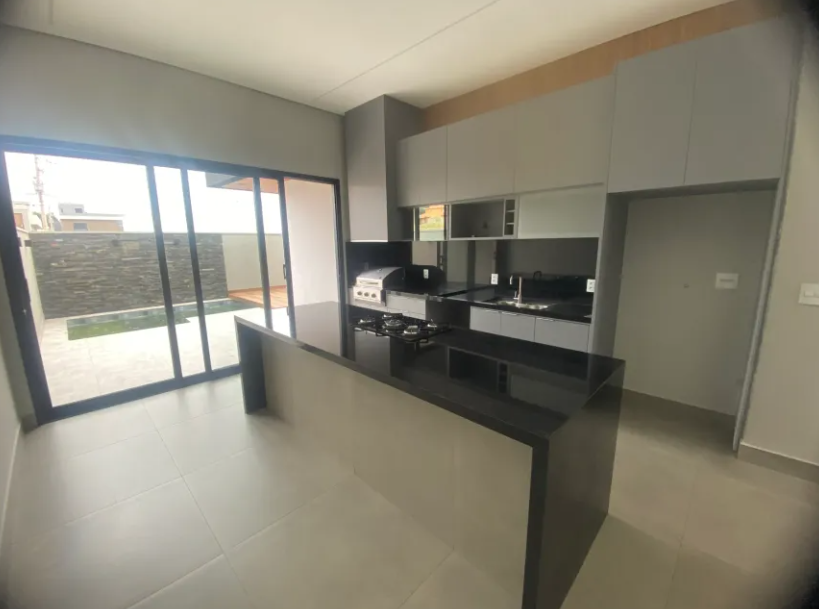 Casa de Condomínio à venda com 3 quartos, 172m² - Foto 1