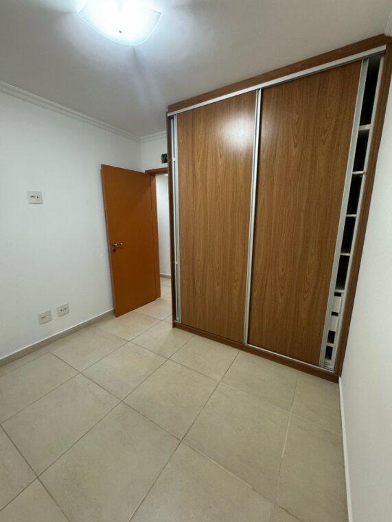 Apartamento à venda com 3 quartos, 95m² - Foto 9