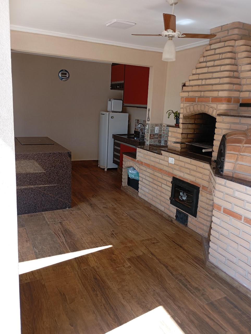 Linda casa no Campos Eliseos com 2 quartos sendo 1 suite #28