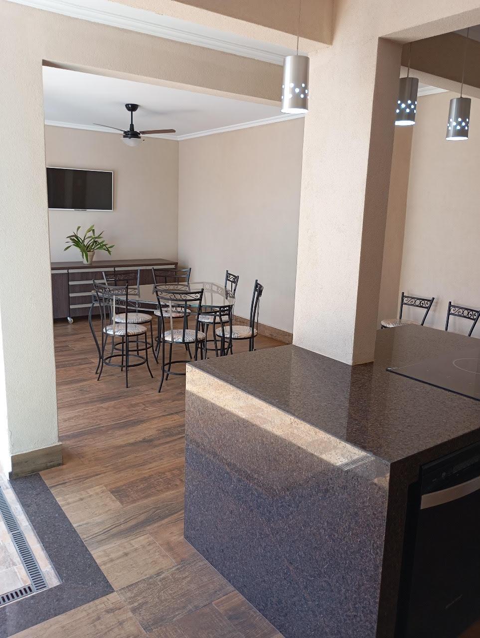 Linda casa no Campos Eliseos com 2 quartos sendo 1 suite #30