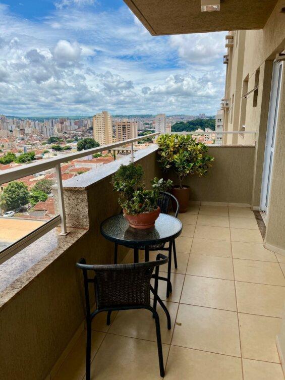 Apartamento à venda com 2 quartos, 82m² - Foto 1