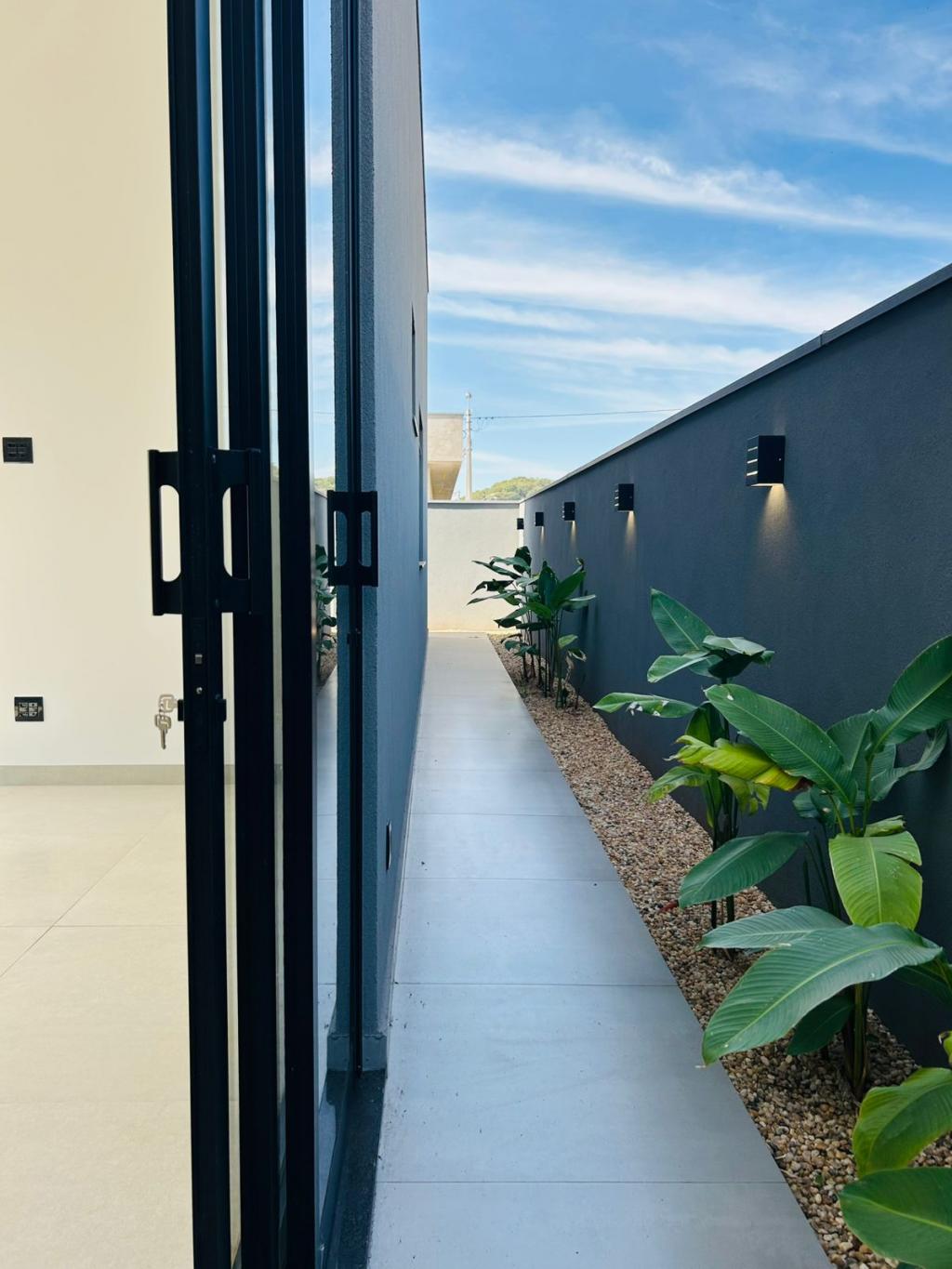 Casa de Condomínio à venda com 3 quartos, 143m² - Foto 3