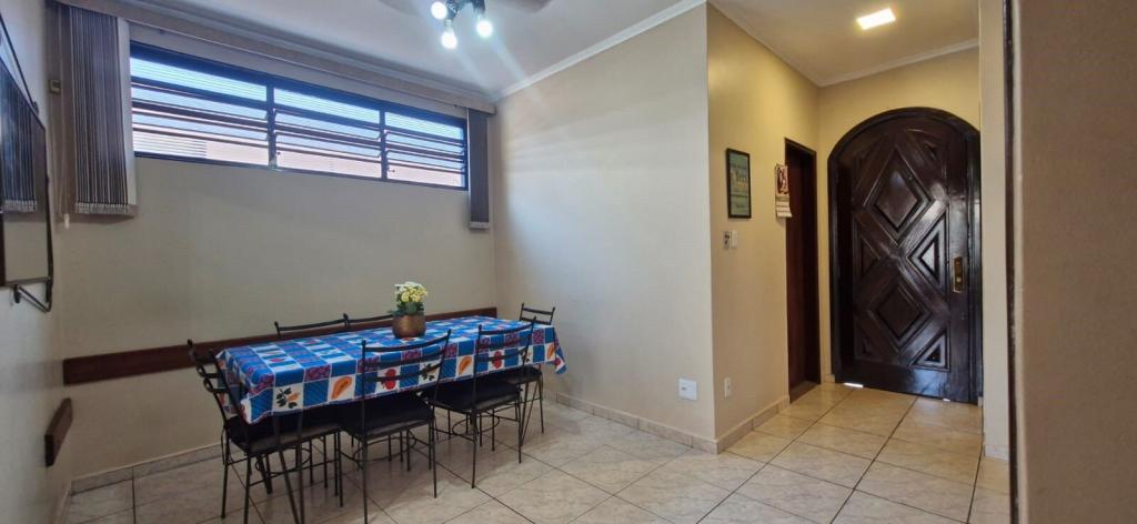 Casa à venda com 4 quartos, 249m² - Foto 3