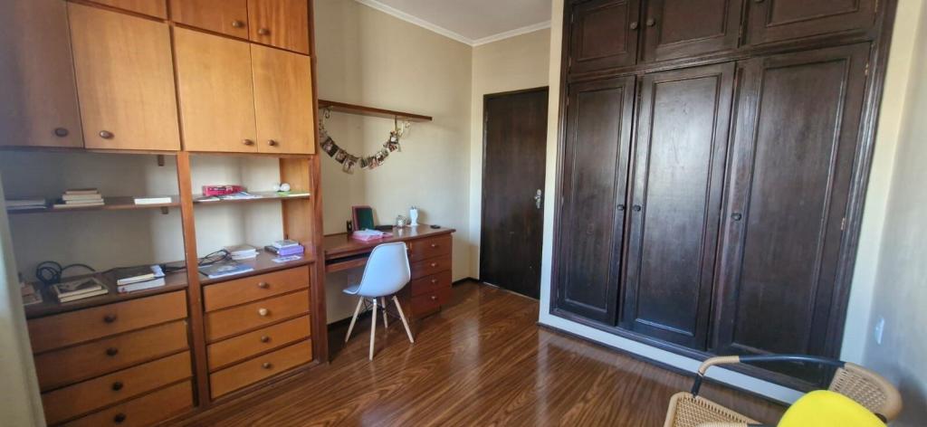 Casa à venda com 4 quartos, 249m² - Foto 14