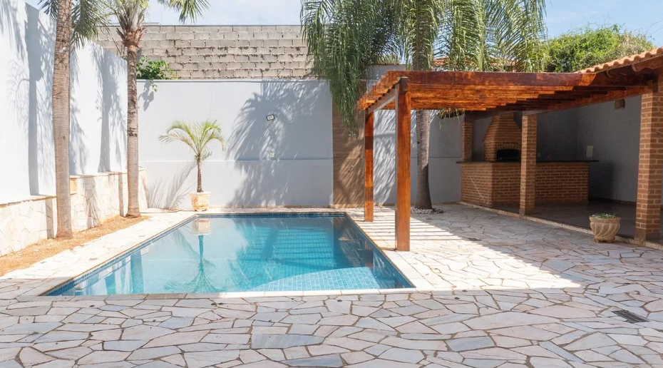 Casa à venda com 3 quartos, 282m² - Foto 3