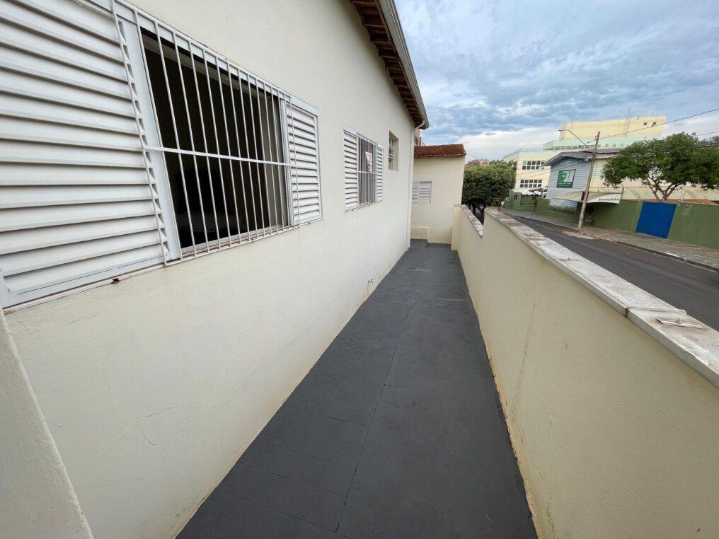 Casa à venda com 4 quartos, 177m² - Foto 5