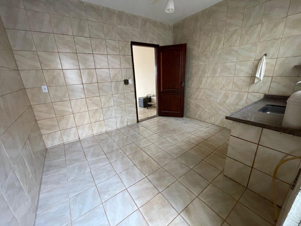 Casa à venda com 4 quartos, 177m² - Foto 8