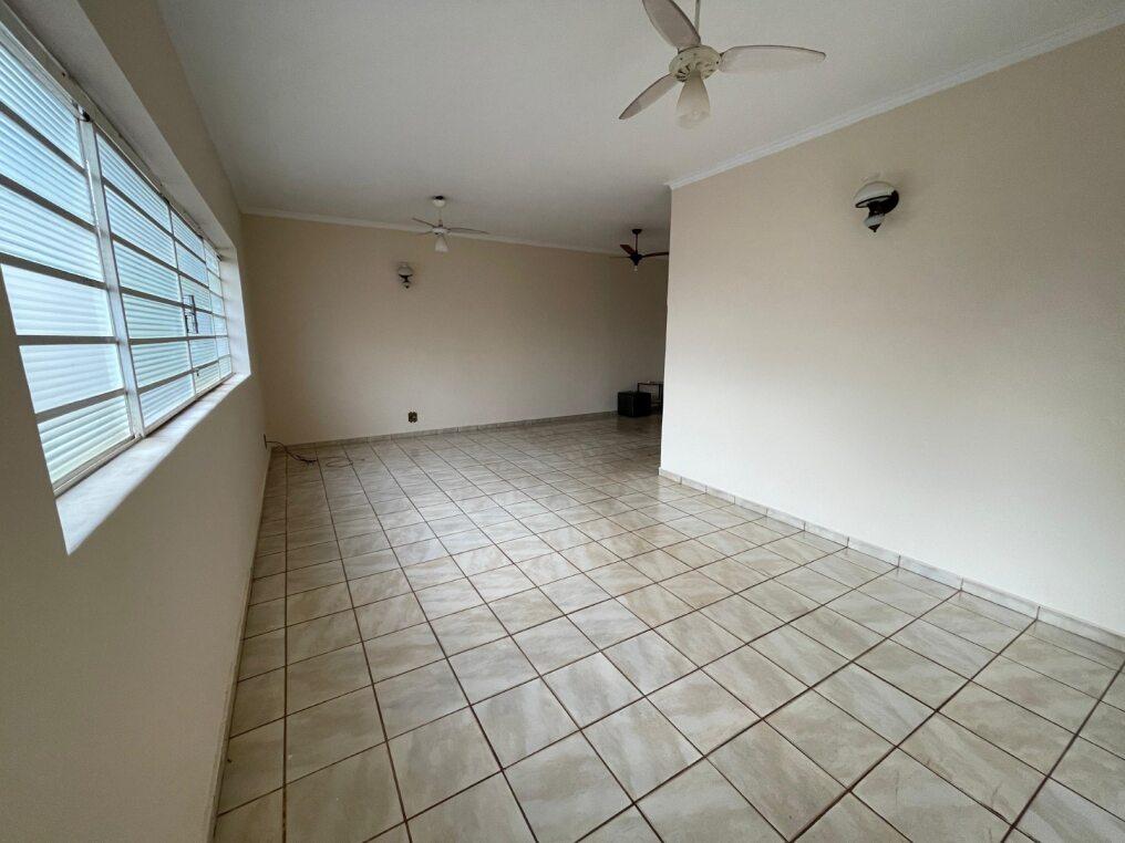 Casa à venda com 4 quartos, 177m² - Foto 9