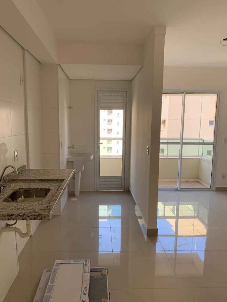 Apartamento à venda com 2 quartos, 57m² - Foto 17