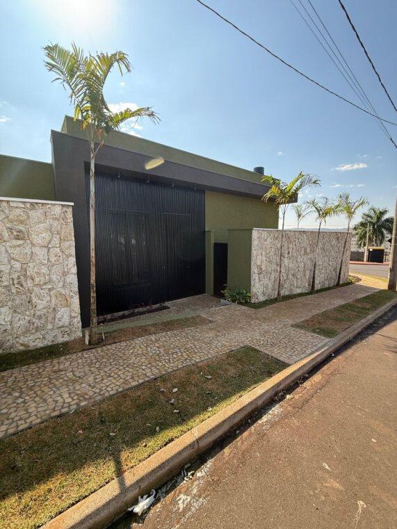 Casa de Condomínio à venda com 3 quartos, 175m² - Foto 2