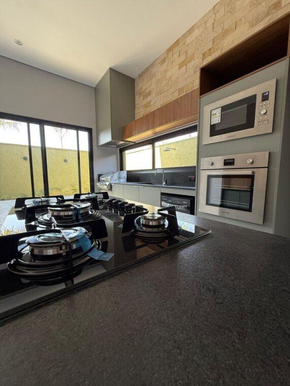 Casa de Condomínio à venda com 3 quartos, 175m² - Foto 3