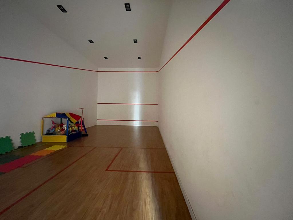 Apartamento à venda com 3 quartos, 149m² - Foto 2