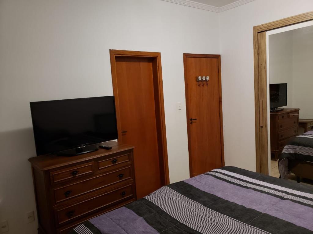 Casa à venda com 3 quartos, 226m² - Foto 11