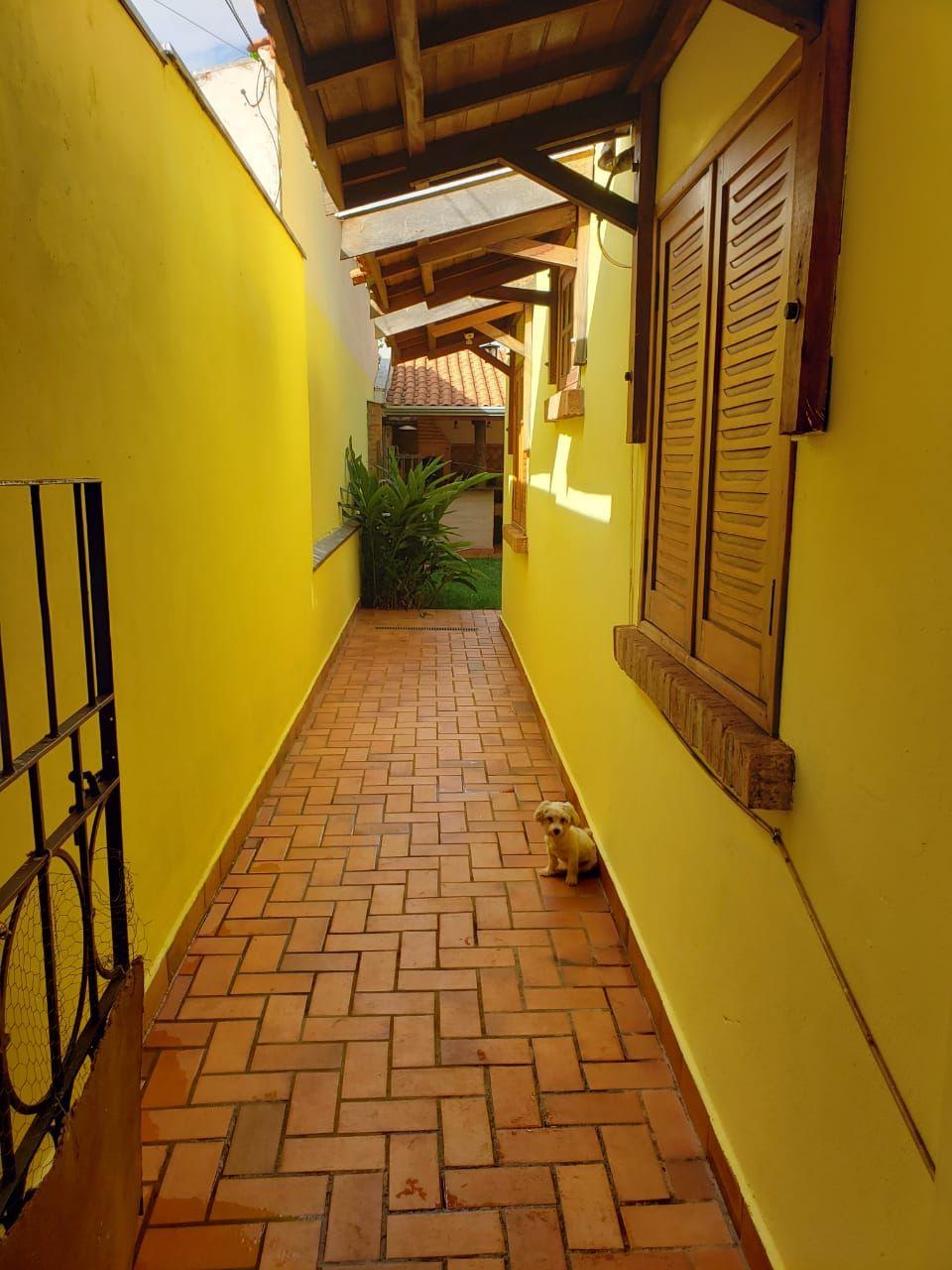 Casa à venda com 3 quartos, 226m² - Foto 12
