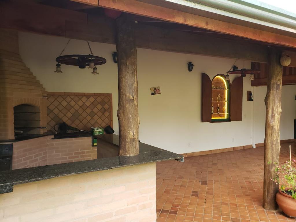 Casa à venda com 3 quartos, 226m² - Foto 23