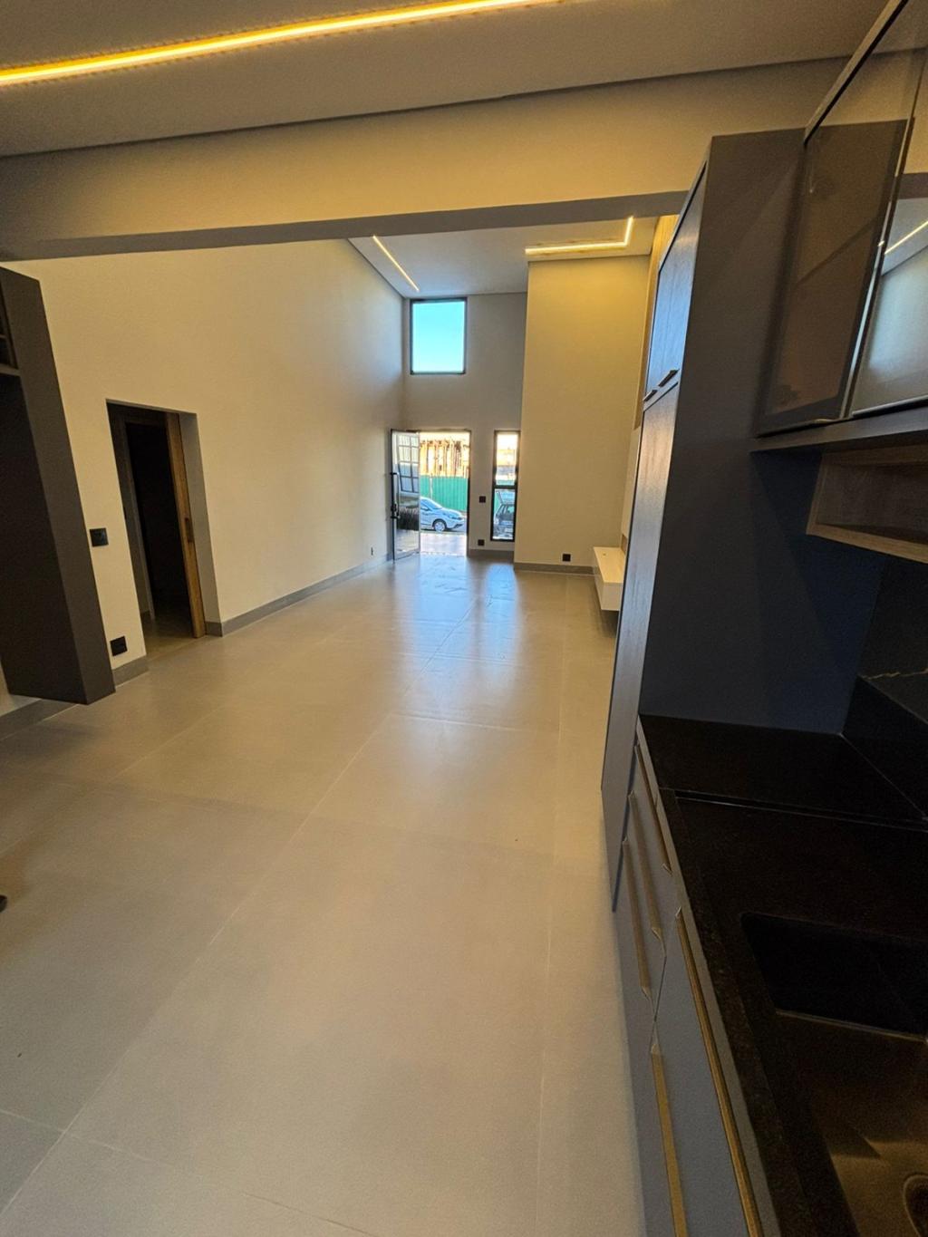 Casa de Condomínio à venda com 3 quartos, 163m² - Foto 2