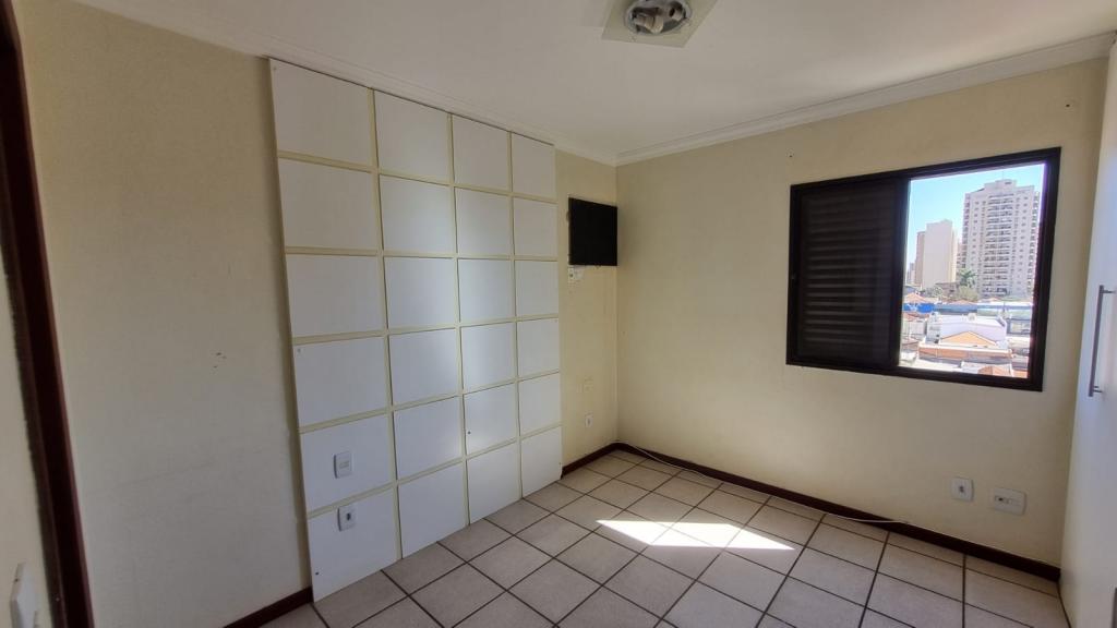 Apartamento à venda com 3 quartos, 104m² - Foto 13