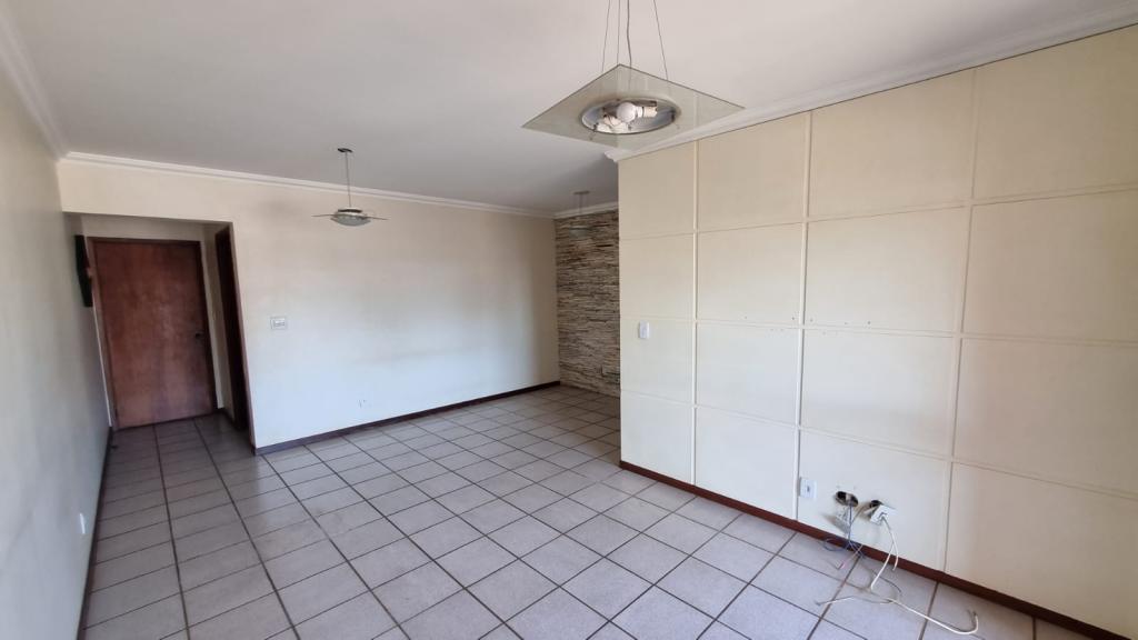 Apartamento à venda com 3 quartos, 104m² - Foto 3