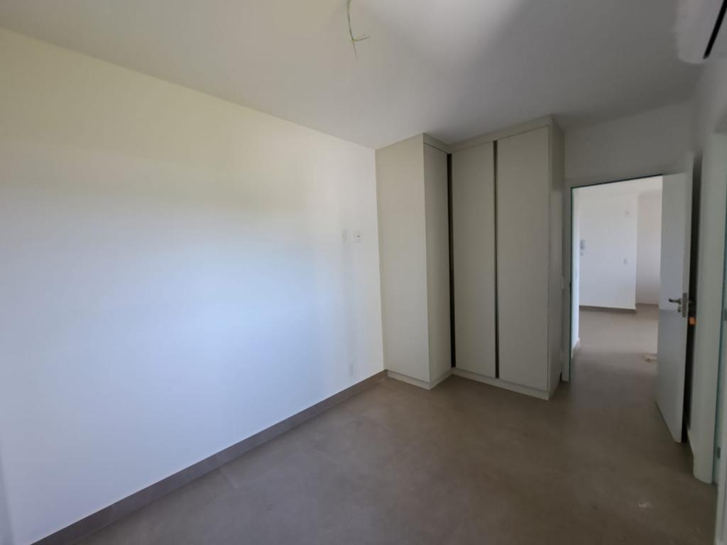 Apartamento à venda com 2 quartos, 63m² - Foto 2