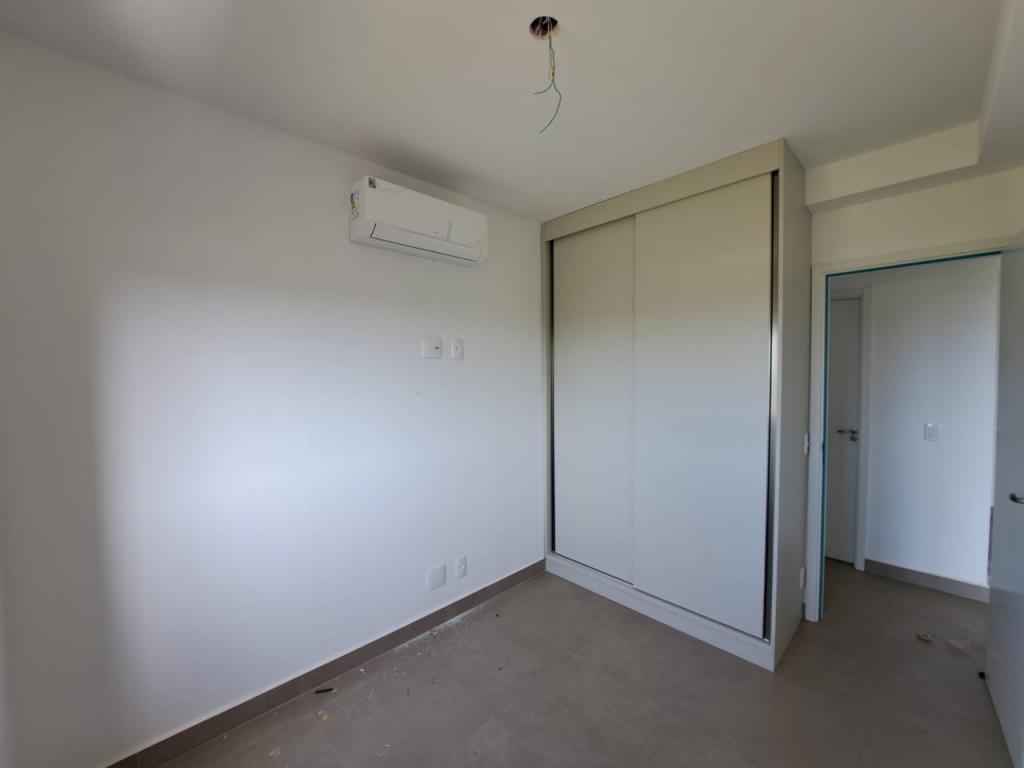 Apartamento à venda com 2 quartos, 63m² - Foto 3