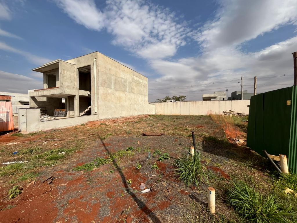 Terreno à venda, 304m² - Foto 13