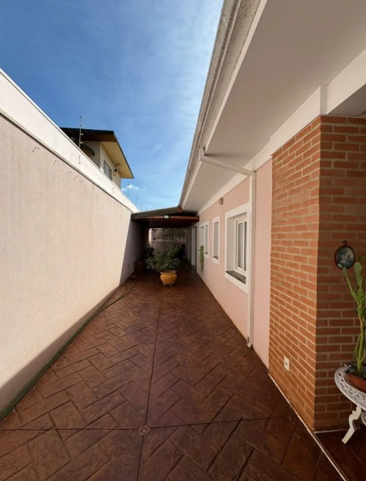 Casa à venda com 3 quartos, 230m² - Foto 9