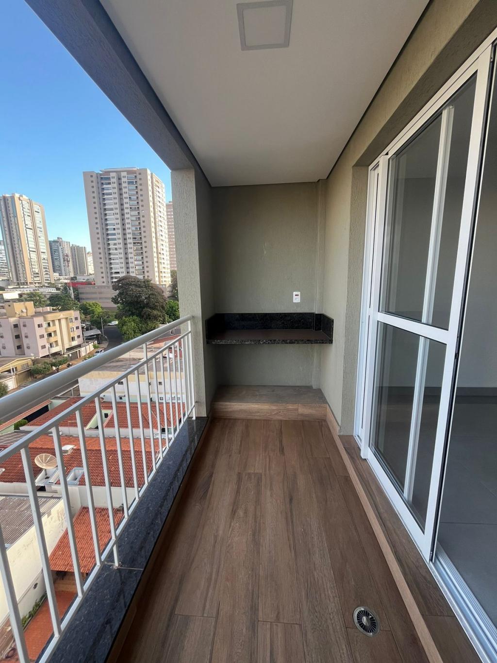 Apartamento à venda com 2 quartos, 67m² - Foto 3