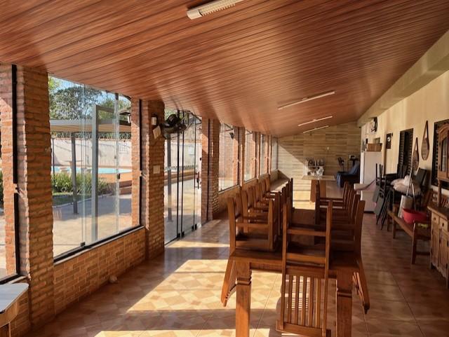 Chácara à venda com 3 quartos, 200m² - Foto 4