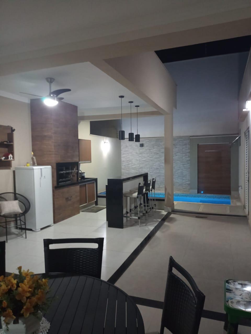 Casa à venda com 3 quartos, 185m² - Foto 8