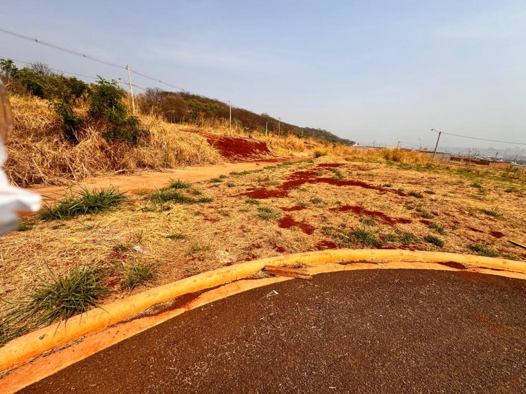 Terreno, 357 m² - Foto 2