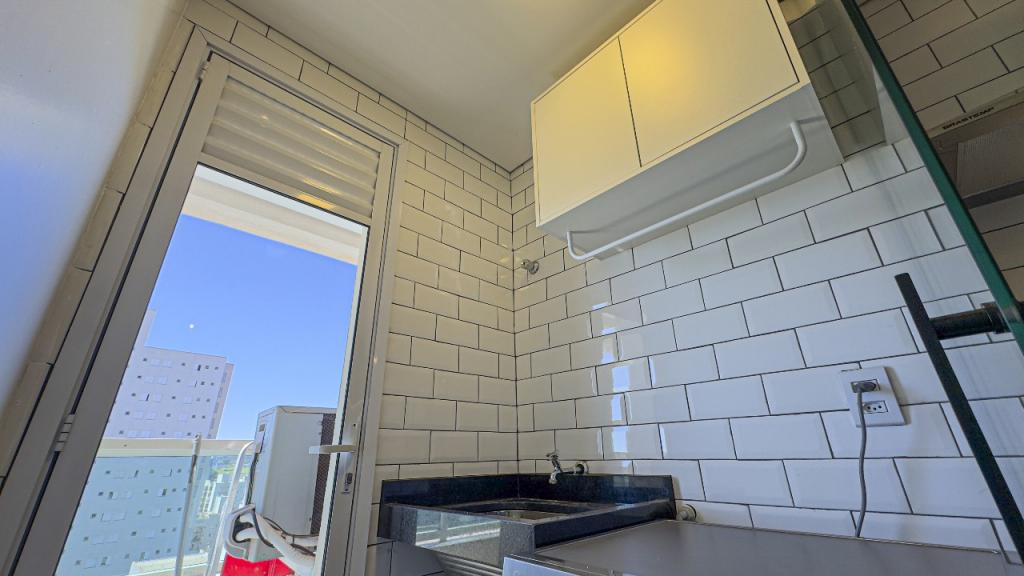 Apartamento à venda com 2 quartos, 57m² - Foto 11