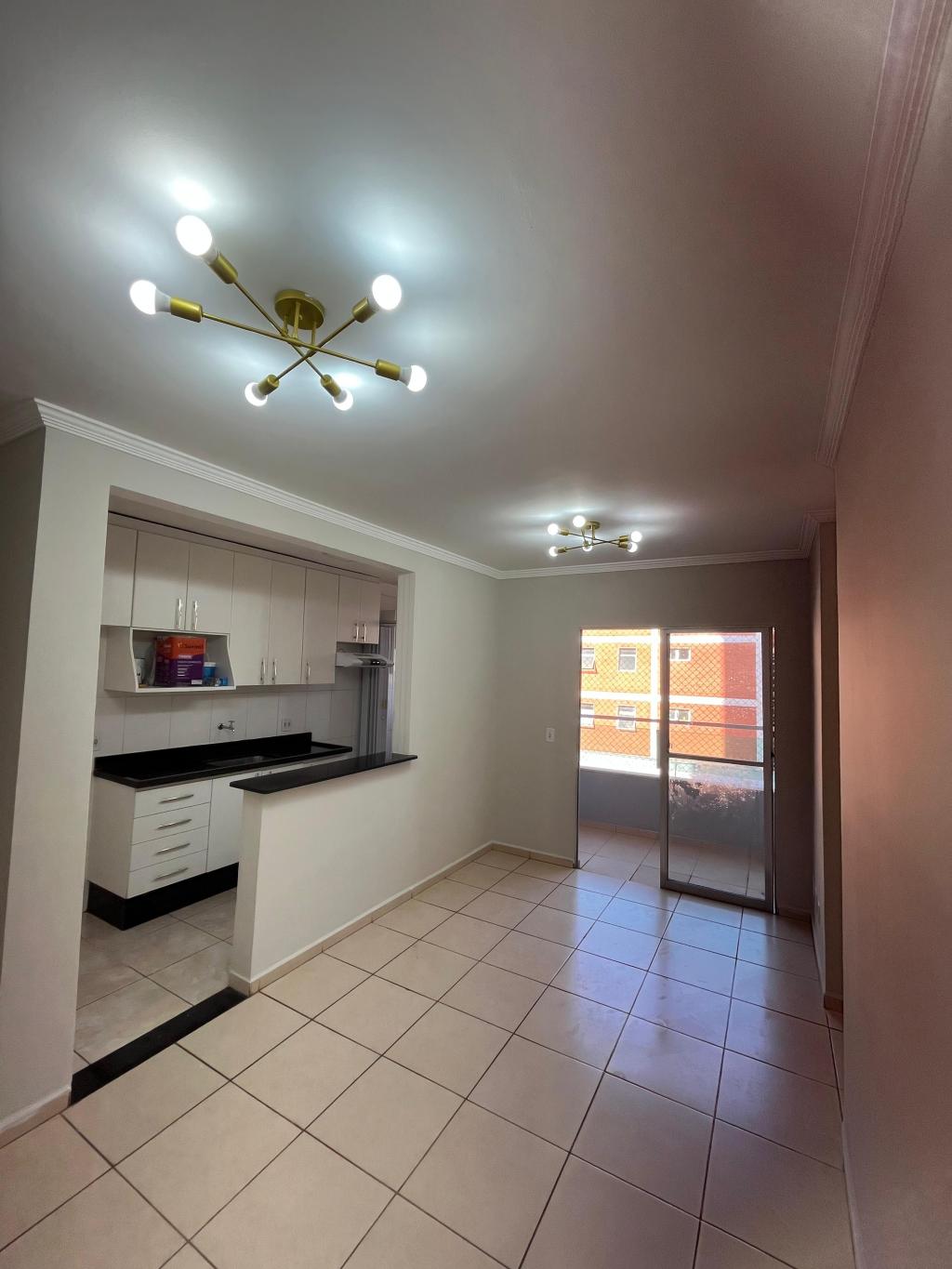 Apartamento à venda com 3 quartos, 62m² - Foto 1