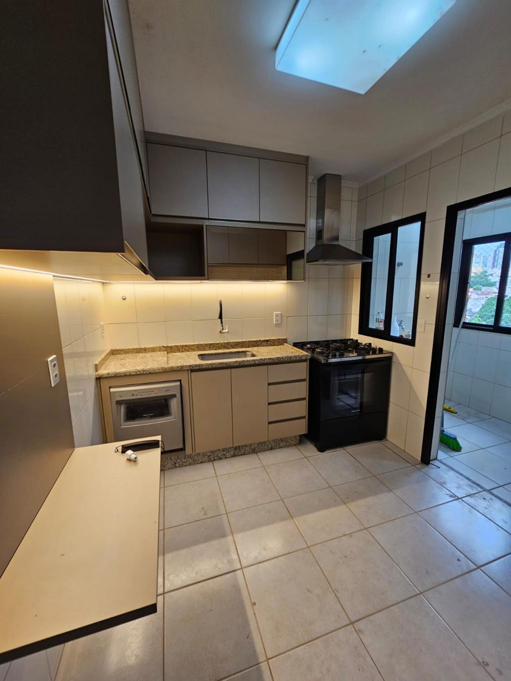 Apartamento para Locacao no Edificio Mediterranee #18