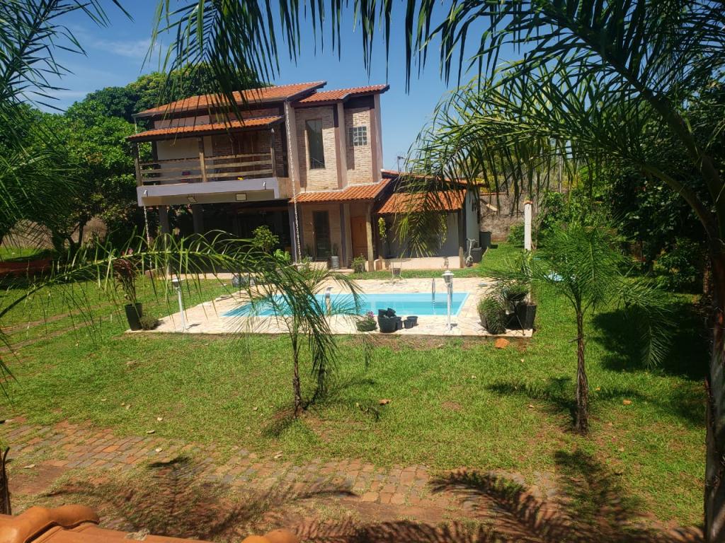 Chácara, 3 quartos, 2000 m² - Foto 1