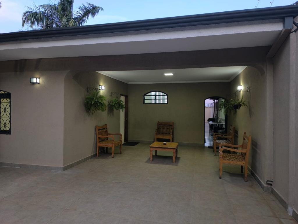 Casa, 3 quartos, 184 m² - Foto 2