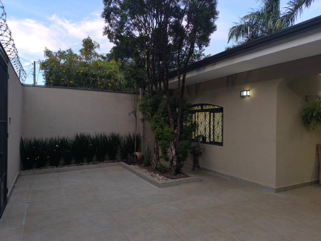 Casa, 3 quartos, 184 m² - Foto 1